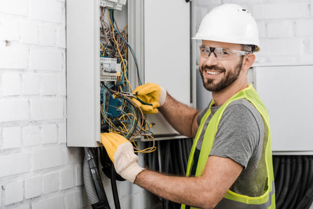 Best Affordable Emergency Electrician  in Epworth, IA